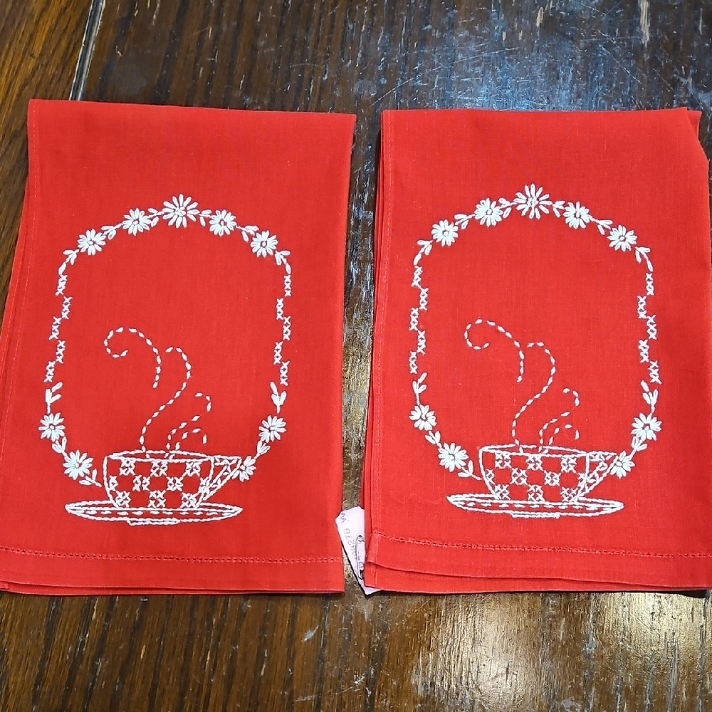 RED‎ WHITE TEACUP HAND EMBROIDERED VINTAGE TEA TOWELS SET 2